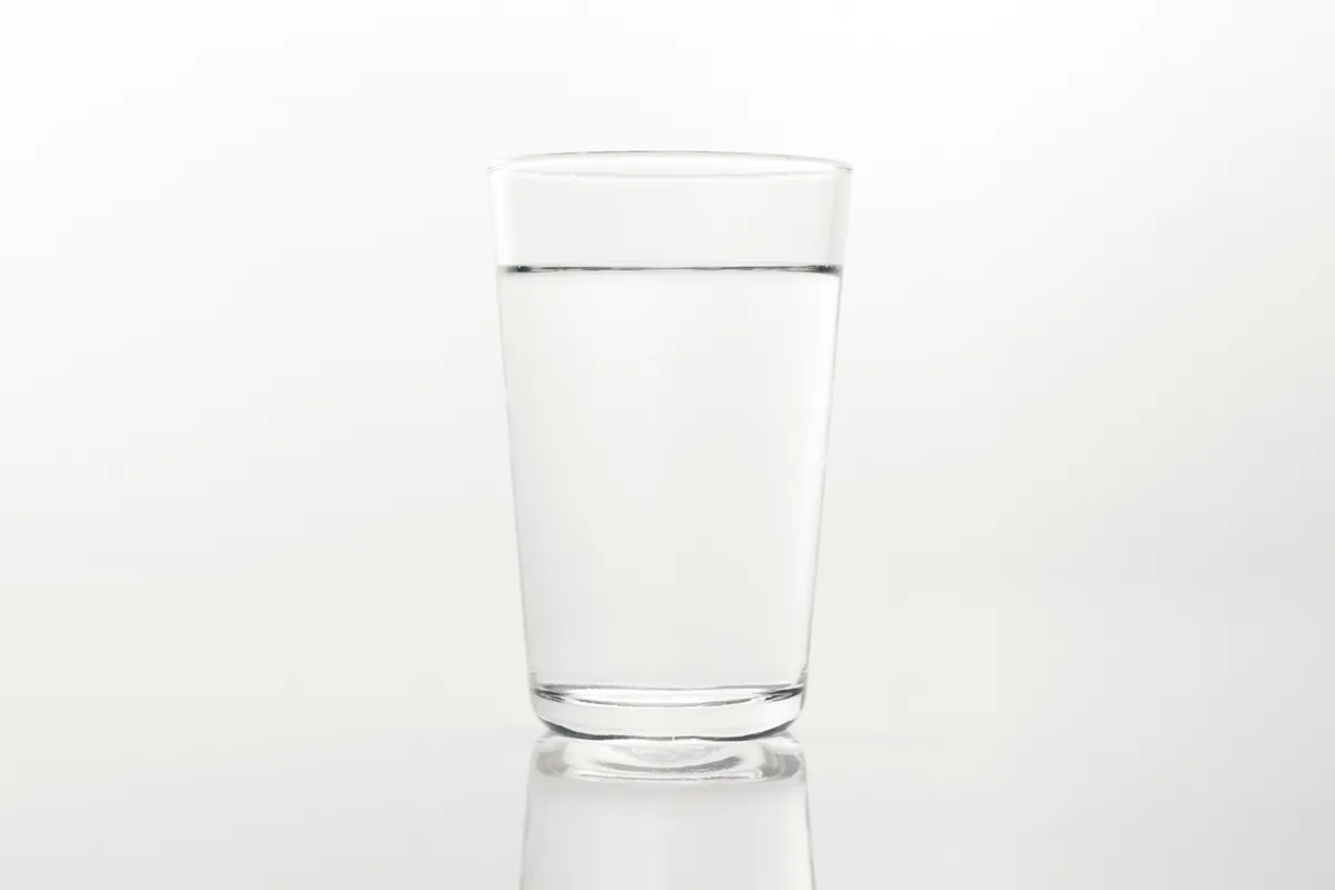 【真実】飲むコラーゲンは肌に効くのか？専門医が紐解く経口摂取の可能性と限界